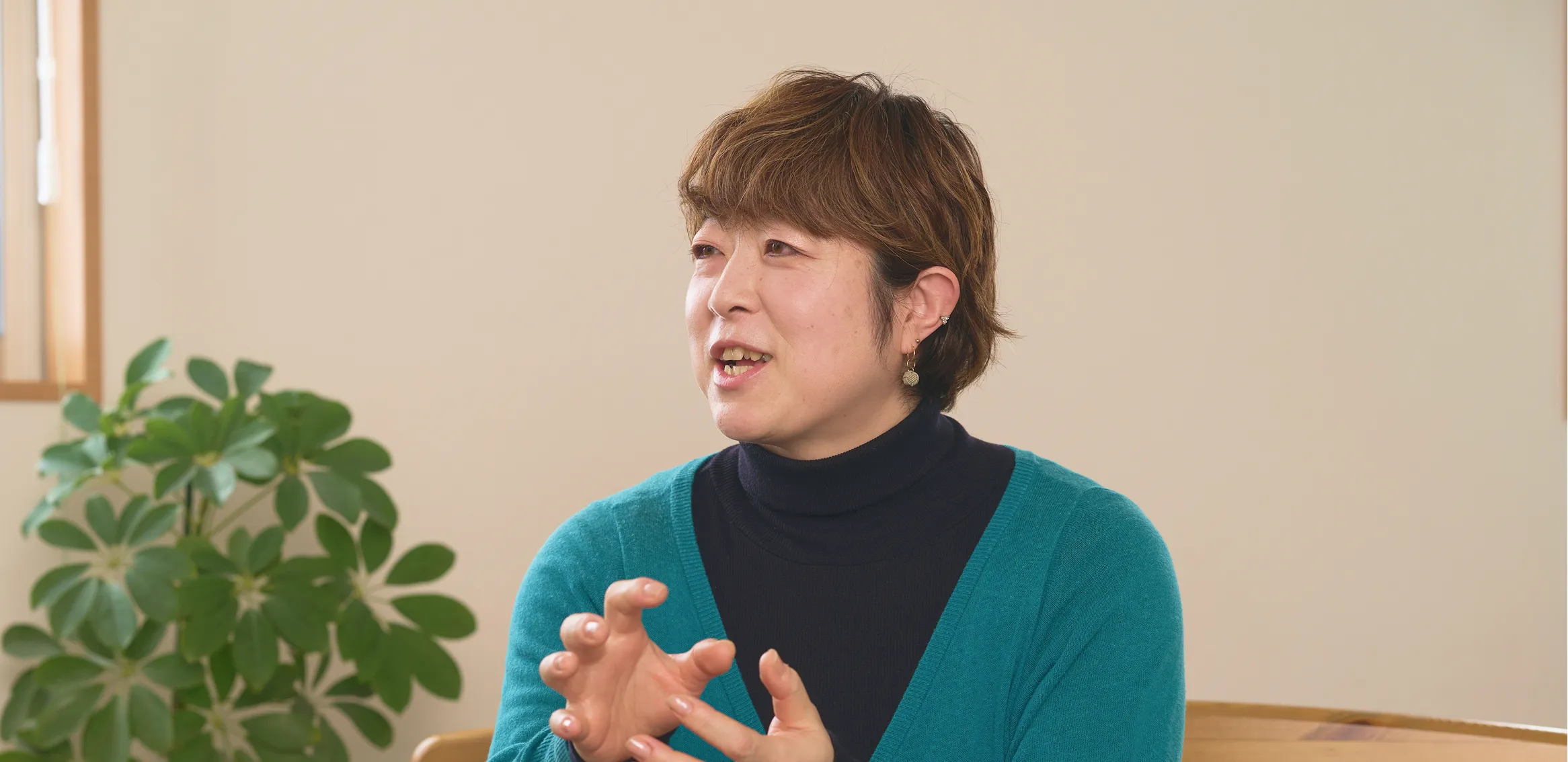 談話中の齋藤