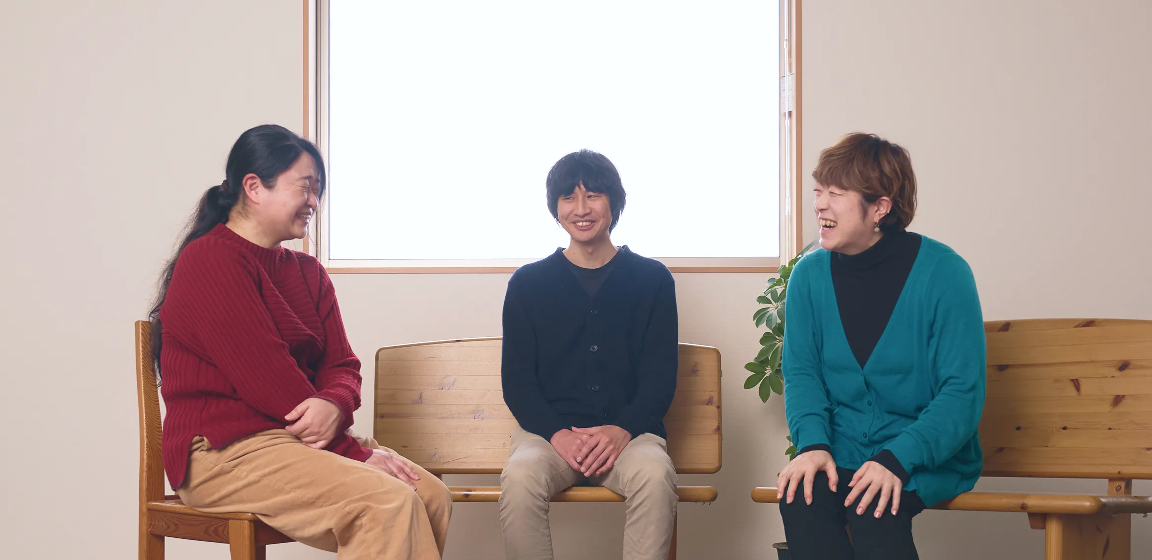 楽しそうに会話をするクロストーク参加者
